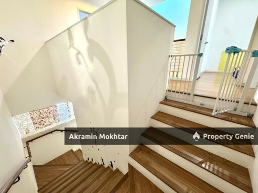 Freehold & Renovated | 2-STOREY TERRACE Parkfield Residences TROPICANA HEIGHTS, KAJANG