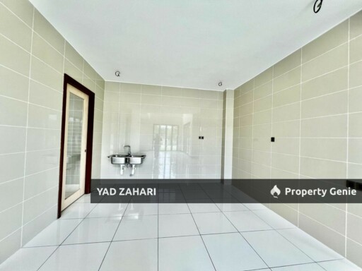 Anggun Kirana, Shah Alam | 3-Storey Superlink 6 Bedrooms | RM2.5M - Facing Open, Corner Lot & with Private Lift
