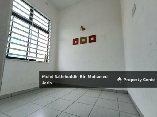RUMAH TERES SETINGKAT SUNGAI KARANG MESRA