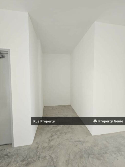 Second Floor Intermediate Shoplot For Rent Located at Northbank Commercial Centre, Tabuan Tranquility