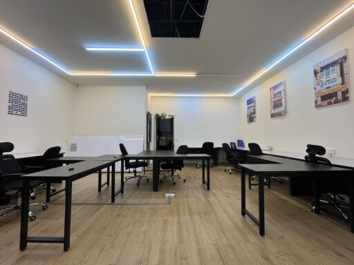 Bandar Uda Utama 2nd Floor Office For Rent