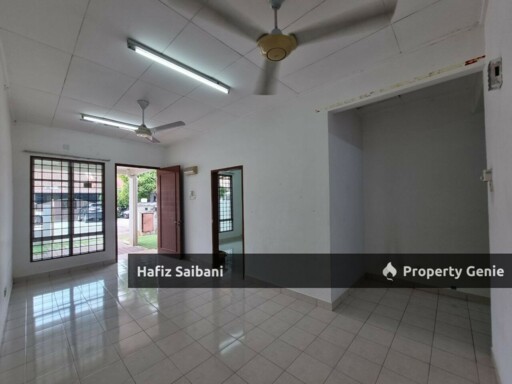 Single Storey Terrace Jalan Makyong Bandar Bukit Raja Klang
