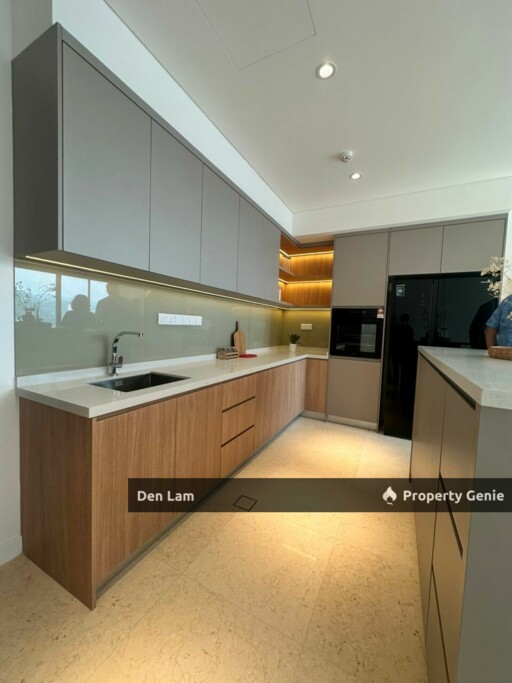 Capella Embassy Jalan Ampang KLCC for sale !!