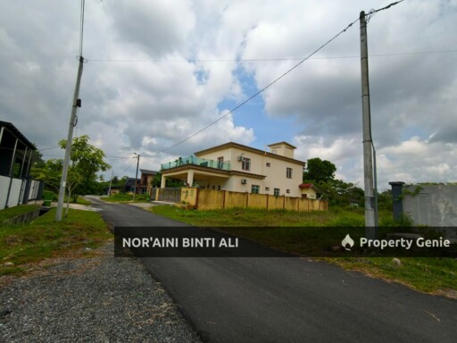 PAYA TIGA, BUKIT SETONGKOL, KUANTAN LOT BANGLO LUAS DALAM BANDAR