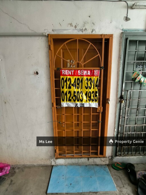 Pangsapuri Taman Mesra / Taman Klang Indah Apartment, Klang - 3rd Floor Top Floor