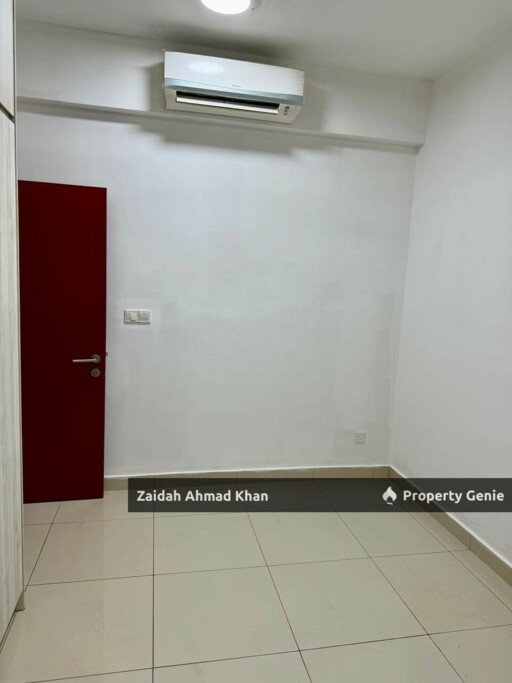 LAKEPARK RESIDENCE KL NORTH SELAYANG BATU CAVES CONDOMINIUM FOR SALE BELOW MARKET VALUE