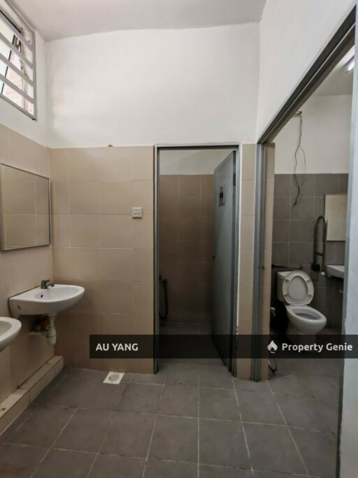 1.5 Storey Light Industrial Factory For Rent Batu Kawan Bandar Cassia 轻工业厂房出租