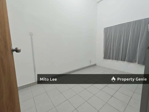 Bandar Uda Utama Ground Floor Shop For Rent!!