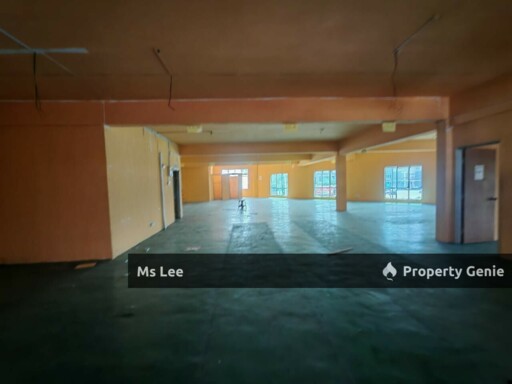 Corner 1st Floor Shop Office-Taman Semenyih Sentral @ Semenyih-Ready Now