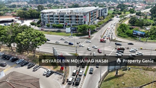 Jangan Lepaskan Bangunan Komersial 5 Tingkat Berlif di Bukit Baru Melaka – Prime Corner Facing Main Road! ROI Tinggi & Lokasi Paling Strategik!