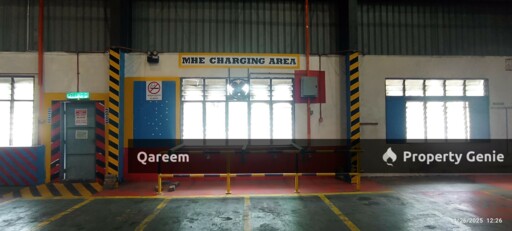 [NO DEPOSIT] 100000sft Warehouse Seksyen 15 Shah Alam. Strategic Location.