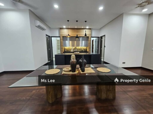 Newly Renovated  2.5 Storey Detached House @ Glenhill Saujana, Seksyen U1, Shah Alam