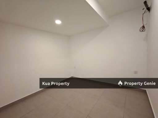 Double Storey Terrace Intermediate House For Rent! Located at Bayor Bukit, Tabuan Jaya