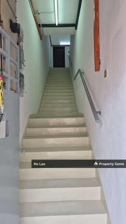 Renovated Corner 2nd Floor Shop Office @ Taman Bayu Perdana, Klang - Ready Unit