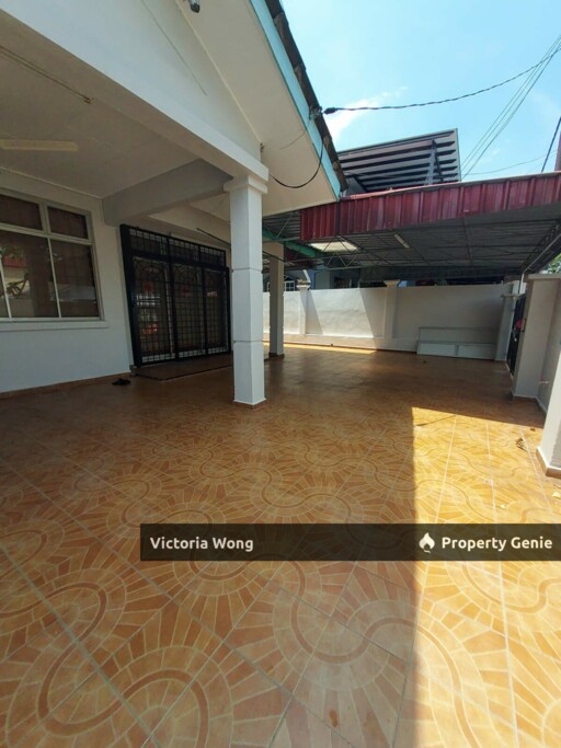 Taman Megah Ria Jalan Api-Api Double Storey Semi D