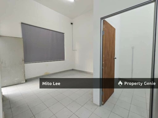 Bandar Uda Utama Ground Floor Shop For Rent!!
