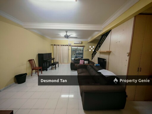 2 Storey Garden Avenue Seremban 2, Seremban (Semi Furnished with Kitchen Only)