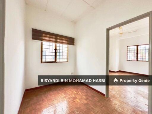 RENOVATED EXTENDED KITCHEN END LOT DOUBLE STOREY SAUJANA UTAMA 1, SUNGAI BULOH.