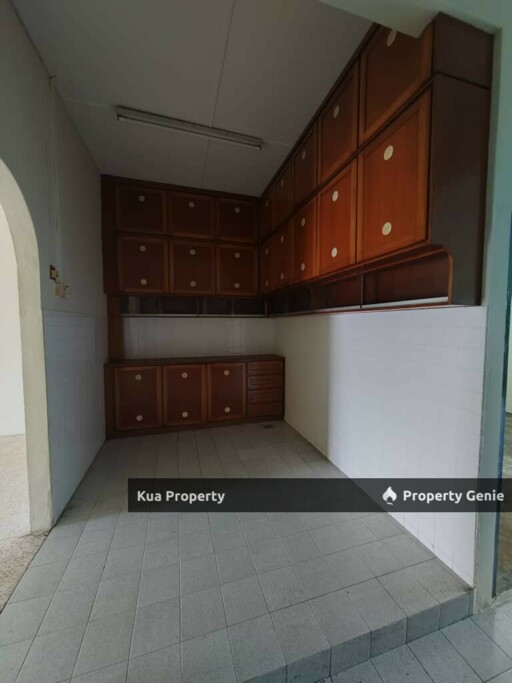 Single Storey Terrace Intermediate House For Sales Located at Matang Jaya
