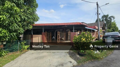 Ayer Keroh Fully Extended 5 Rooms Semi D Corner 54x80 Non Bumi 3-phase