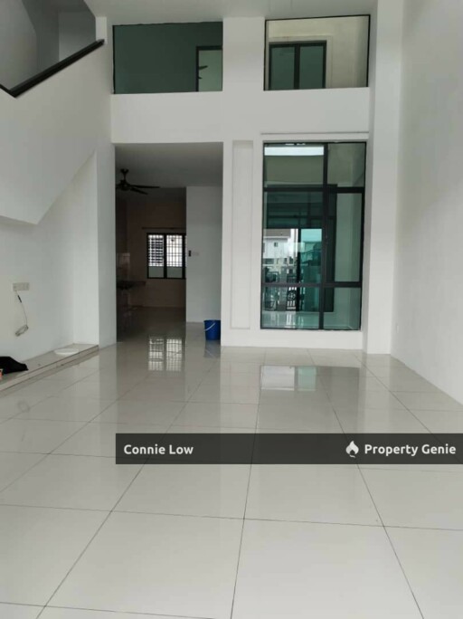 Guarded 2.5 Storey One Pertama Silibin Strategy Location