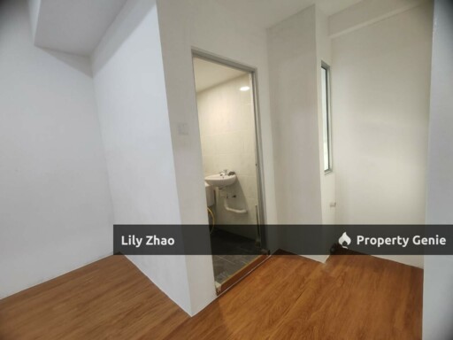 Office Room for Rent, 400 sqft, Private Toilet, Newly Renovated, Prime Area, 2nd Floor Grand Plaza Putatan 5 Town, Kota Kinabalu