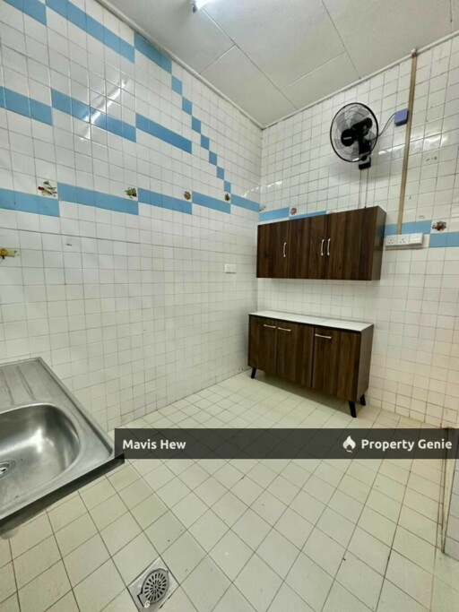 For Rent Jalan Molek 2/6 , Taman Molek, 1-Storey Terrace, G&G