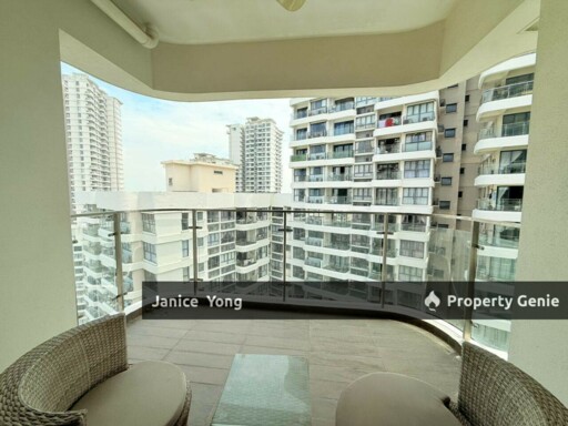 Bay Point @ Country Garden Danga Bay