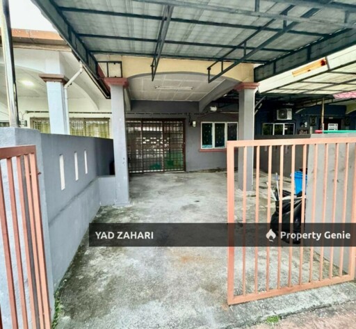Jalan Kebun, Seksyen 30 Shah Alam | Single Storey Terrace 3 Bedrooms | RM399K - Partial Furnished, Freehold & Below Market