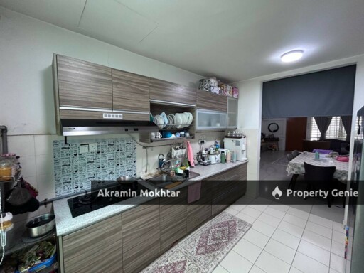 Freehold, Ground Floor, Renovated & Partially Furnished | Townhouse 1.5 Storey Park Villa Bandar Bukit Puchong 2, Puchong Selangor.