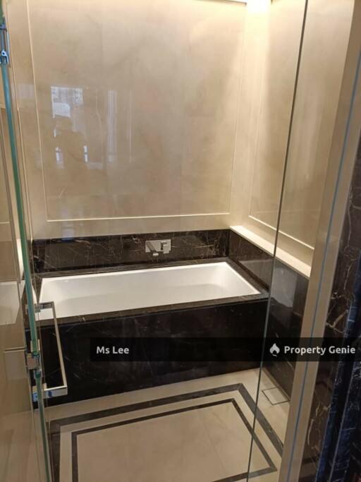 Pavilion Suites @ Bukit Bintang - Sale below bank value Rm100k