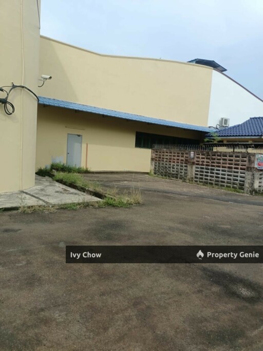 Doubt Stotrey Factory Tmn Sri Kluang for Sale