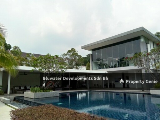 Bluwater Estate