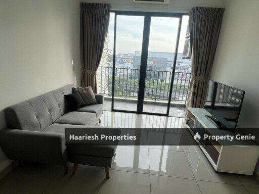 Greenfield Regency Tampoi