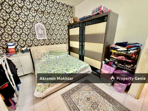 END LOT 3 Storey Terrace De Puncak Ukay, Taman Ukay Perdana, Ampang Selangor .