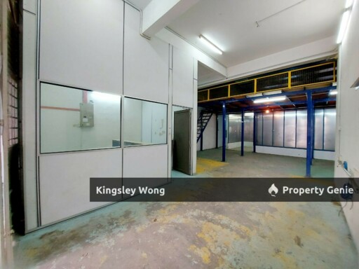 Bercham Warehouse For RENT  30X85 Simple Renovation Near Tambun Tasek Ipoh Garden