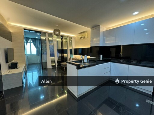 Lakeview Suite Studio Johor Bahru, Freehold Fully-Furnished