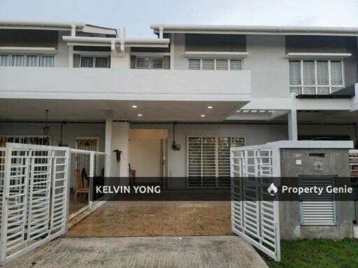 Saron 1 - Partial Furnished 2-Storey Terraced For Sale near Setia City Mall