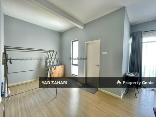 Crescent Park, Bukit Mahkota, Kajang | Townhouse 3+2 Rooms | RM640K - Fully Furnished, Renovated With Bigger Upper Unit