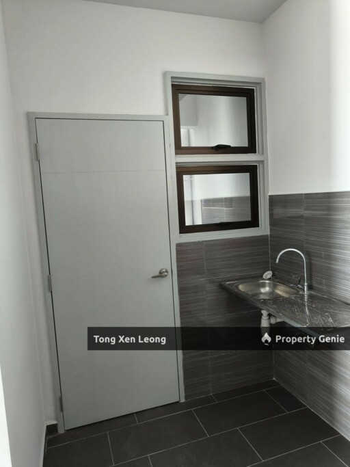 Admiral Residence 3R High Floor Seaview Unit