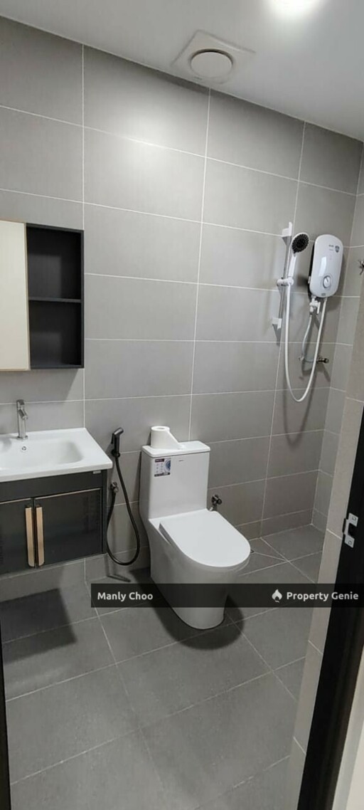 1 ROOM 1.5 Storey Taman Bachang Baru Nr Peringgit Batu Berendam Malim