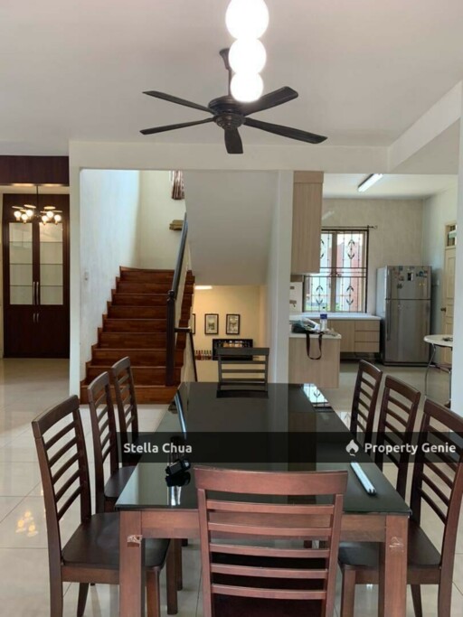 2.5 Storey Cluster Intermediate Lot @ Austin Height / Mount Austin For Sale