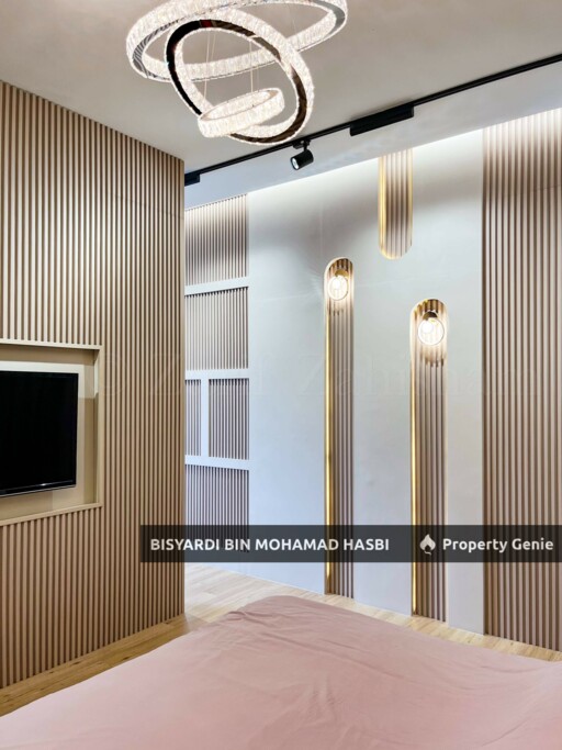 Fully Renovated & Fully Furnished Double  Storey Semi Detached Ficus Peak @ Denai Alam, Shah Alam.