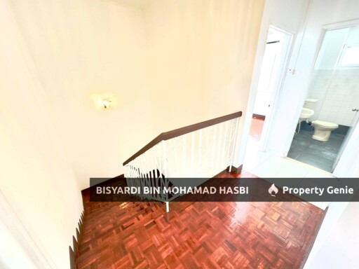 RENOVATED & FRESHLY PAINTED, Double Storey USJ 9 Subang Jaya .