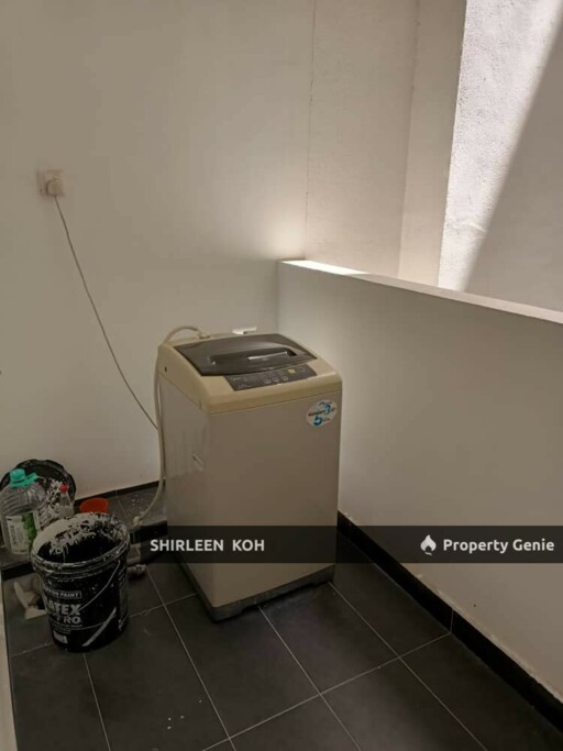 Balcony Room for Rent at Sky Suites @ Meldrum Hills