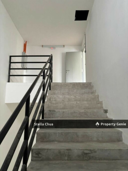 🏭  Factory for Rent @ Desa Plentong