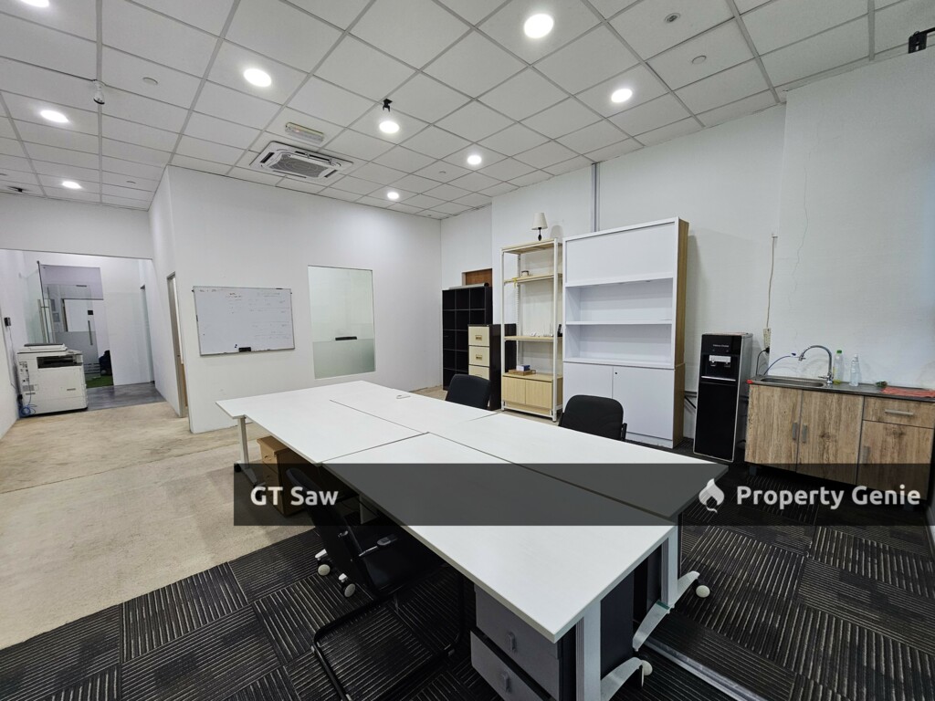 KL Fully furnished office for rent