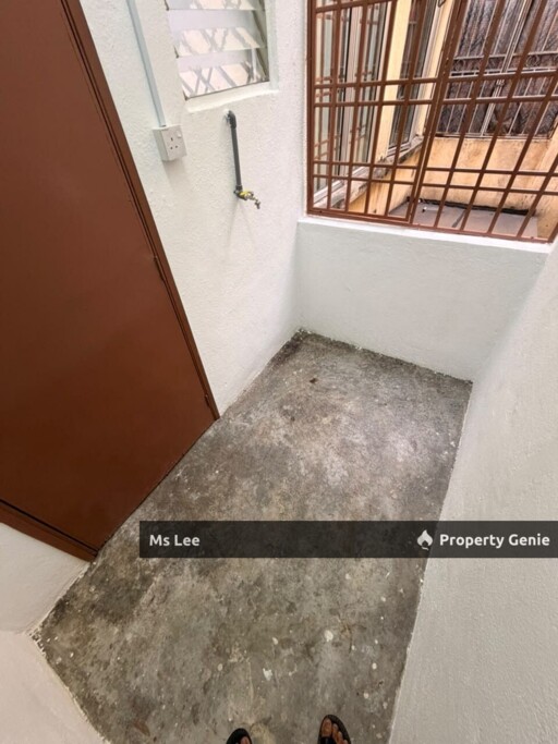 2nd Floor Shop Apartment-Taman Sementa Utama @ Klang-Ready Now