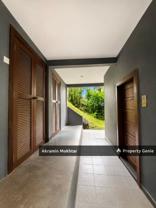 FREEHOLD & PARTIALLY FURNISHED | KG TUNKU SS1 PETALING JAYA – DOUBLE-STOREY BUNGALOW