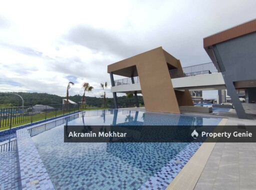 RENOVATED, PARTIALLY FURNISHED & 2 PARKING | RESIDENSI ADELIA 3 BANGI AVENUE KAJANG (Brand New Unit)